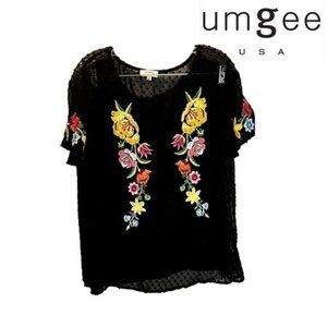 Umgee Women's Floral‎ Embroidered Sheer Swiss Dot Short Sleeve Top